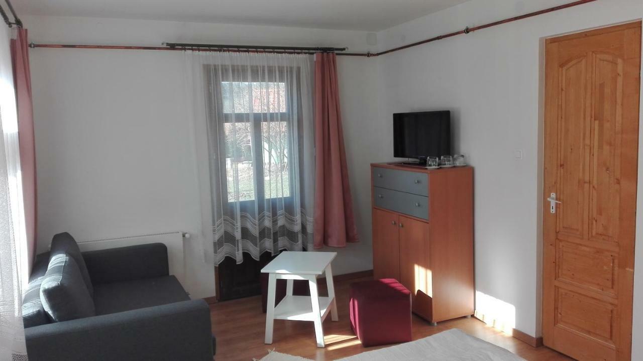 Zempleni Pitvaros Piheno Telkibánya Exteriér fotografie